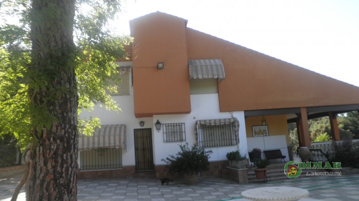 Villa in vendita a Andújar